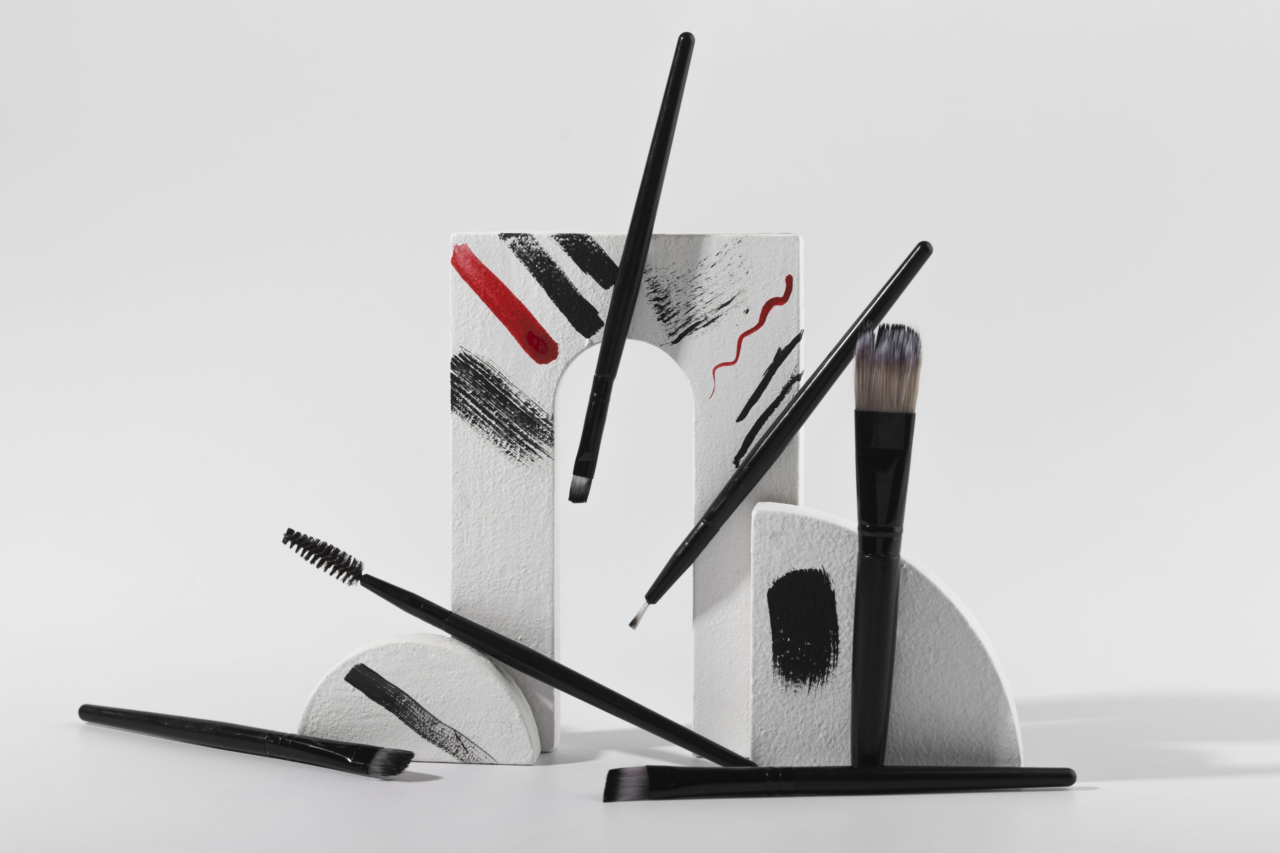 Ögonbrynsprodukter: Formgivning med subtil precision